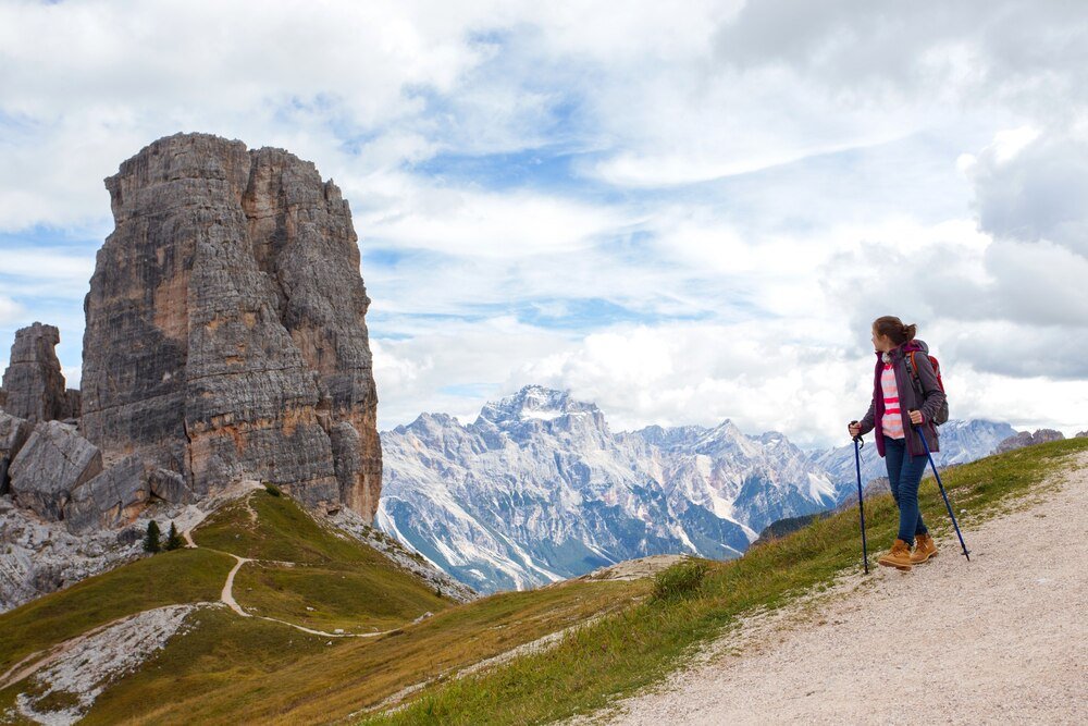 Trekking w Dolomitach: Najlepsze Szlaki i Widoki